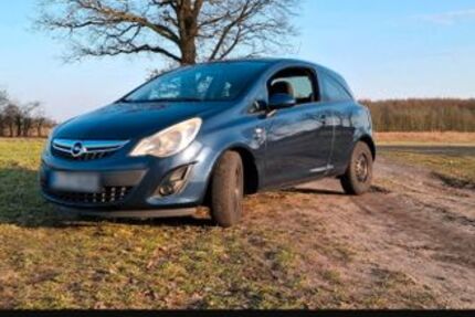 Opel Corsa 200.000 km 1.999 &euro; Berlin 10829