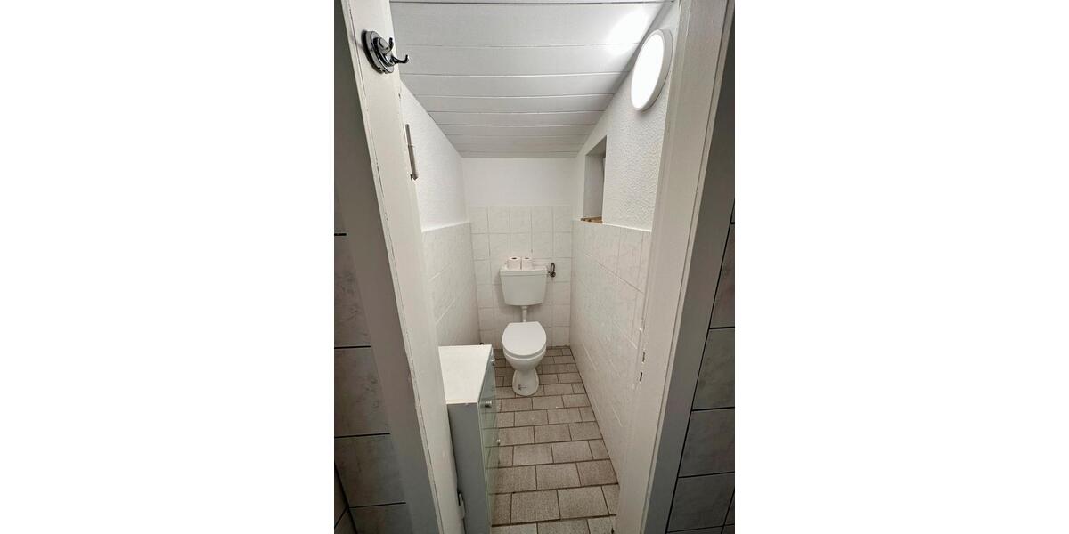 Erdgeschoßwohnung Schleswig - 4 Zimmer, 140 m&sup2;, 1.000&euro; | Angebot:26414293