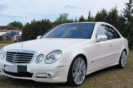 Mercedes-Benz E 300 181.500 km 15.000 &euro; Eggesin 17367