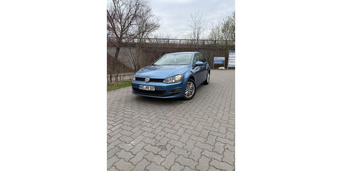 VW Golf 99.900 km 10.699 &euro; München 81925