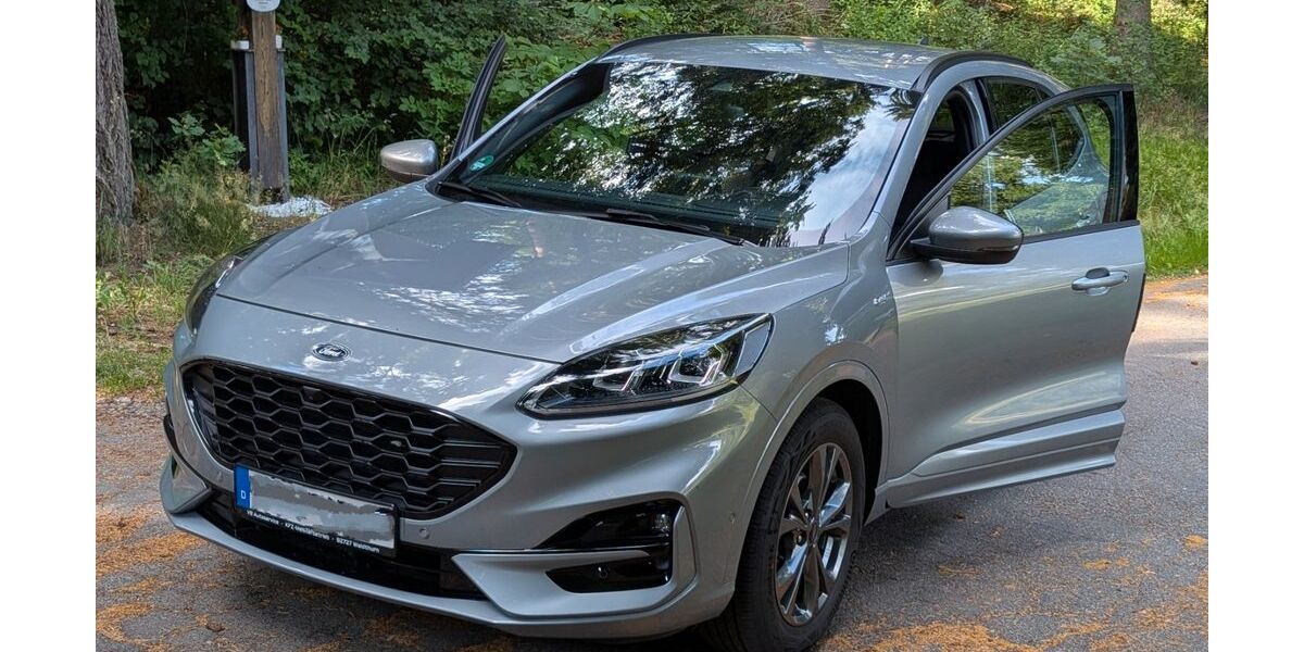 Ford Kuga 66.500 km 18.900 &euro; Vohenstrauß 92648