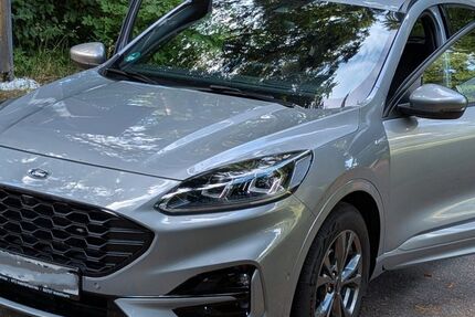 Ford Kuga 67.100 km 18.100 &euro; Vohenstrauß 92648