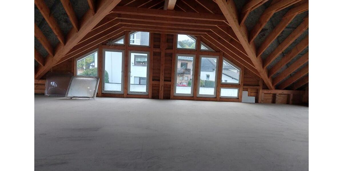 Einfamilienhaus Kirchhundem - 7 Zimmer, 246 m&sup2;, 289.000&euro; | Angebot:26323310