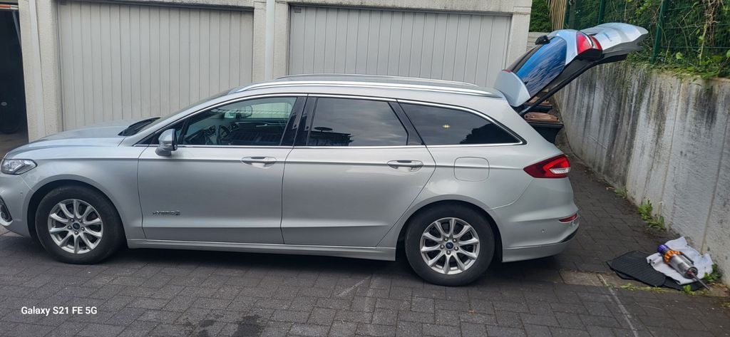 Ford Mondeo 93.000 km 15.000 € Brühl 50321