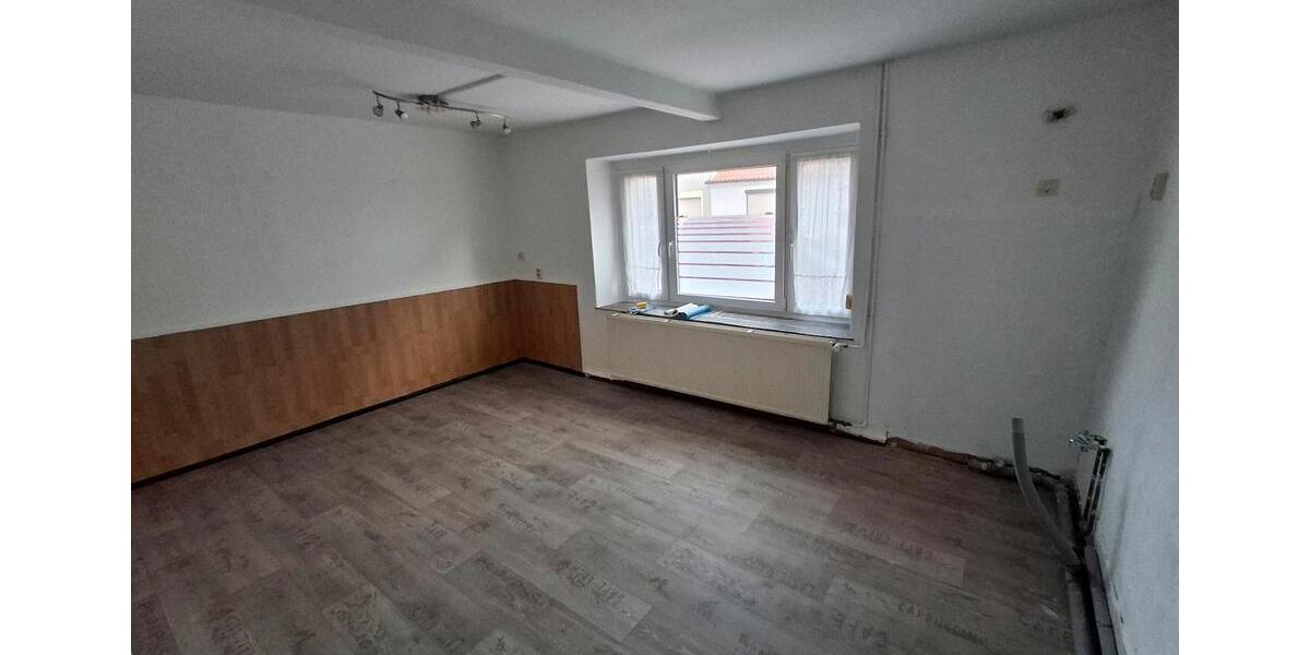 Einfamilienhaus Artern - 5 Zimmer, 110 m&sup2;, 60.000&euro; | Angebot:25853616
