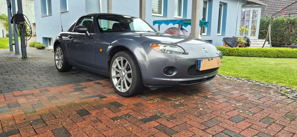 Mazda MX-5 99.300 km 9.990 &euro; Hessisch Oldendorf 31840