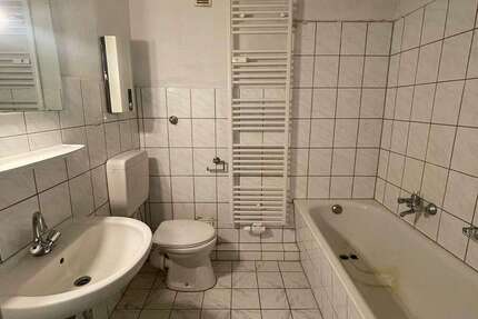 Wohnung Mönchengladbach Rheydt - 4 Zimmer, 73 m&sup2;, 740&euro; | Angebot:24982731