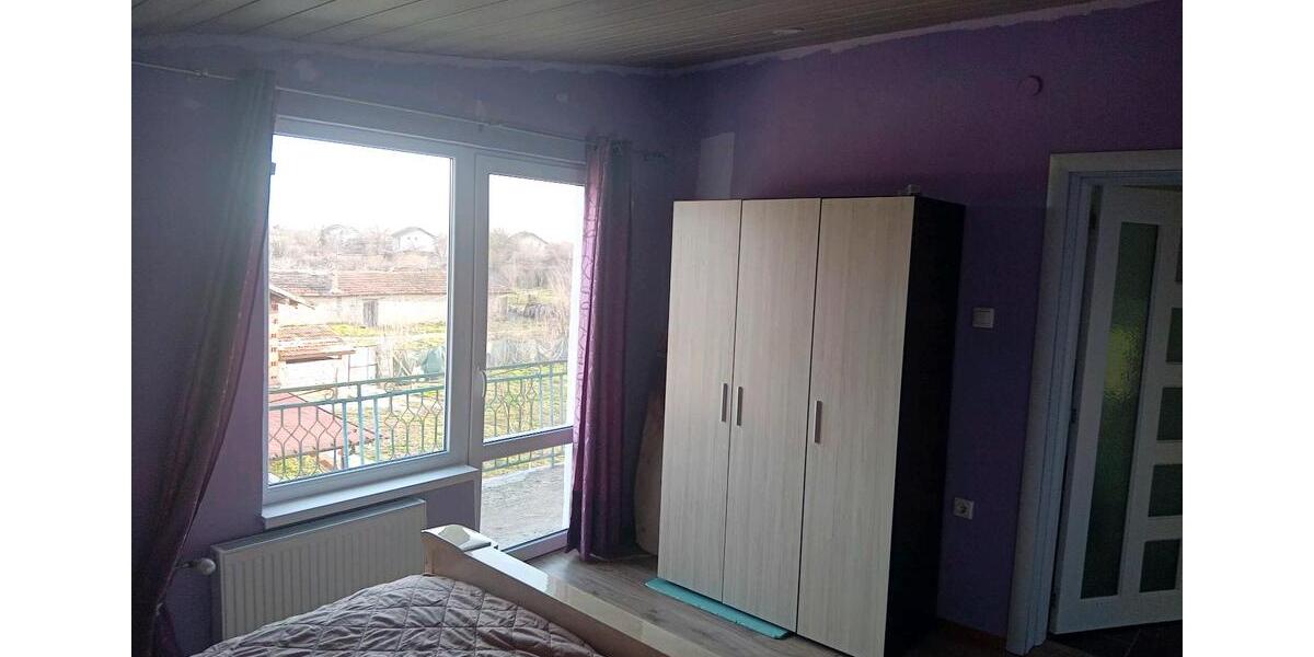 Einfamilienhaus Hamm (Sieg) - 5 Zimmer, 142 m&sup2;, 132.000&euro; | Angebot:25975746
