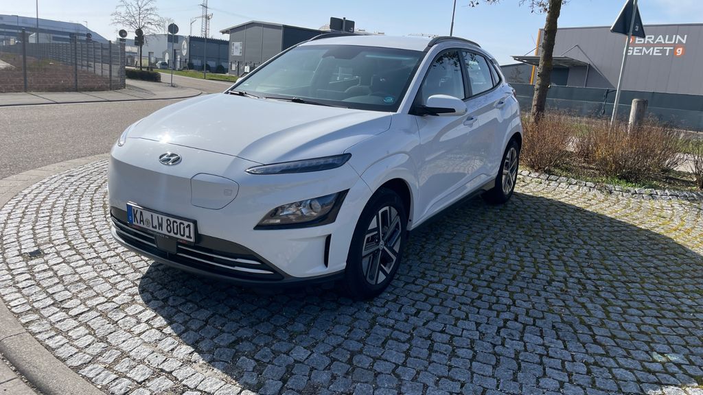 Hyundai KONA Elektro 47.000 km 17.600 &euro; Neudorf 76676