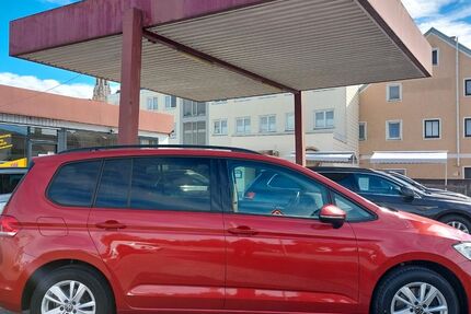 VW Touran 129.000 km 21.900 &euro; Neuötting 84524