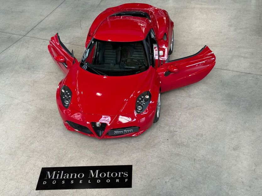 Alfa Romeo 4C 8.600 km 71.690 € Düsseldorf 40591