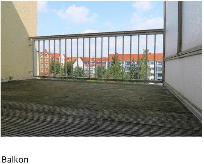 Dachgeschoßwohnung Arnstadt - 4 Zimmer, 82 m&sup2;, 656&euro; | Angebot:26413445