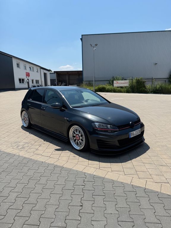 VW Golf 145.000 km 15.800 € Aidenbach 94501