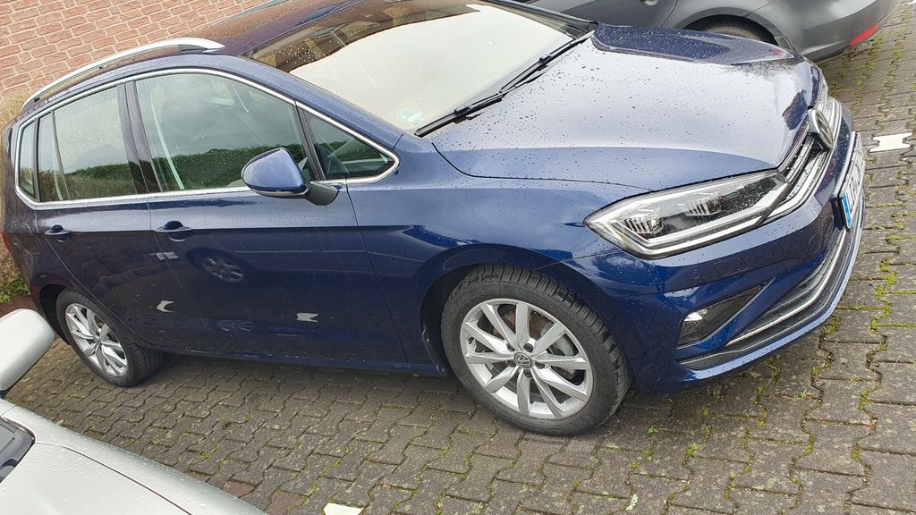 VW Golf Sportsvan 30.000 km 22.000 &euro; Kalletal 32689