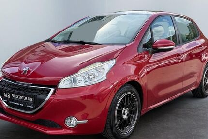 Peugeot 208 132.000 km 4.990 &euro; Albstadt 72458