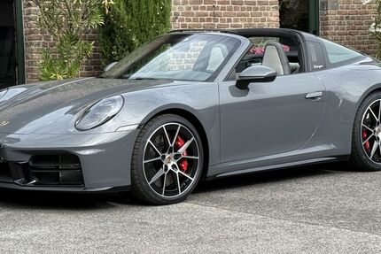 Porsche 992 6.700 km 185.790 &euro; Frechen (bei Köln) 50226