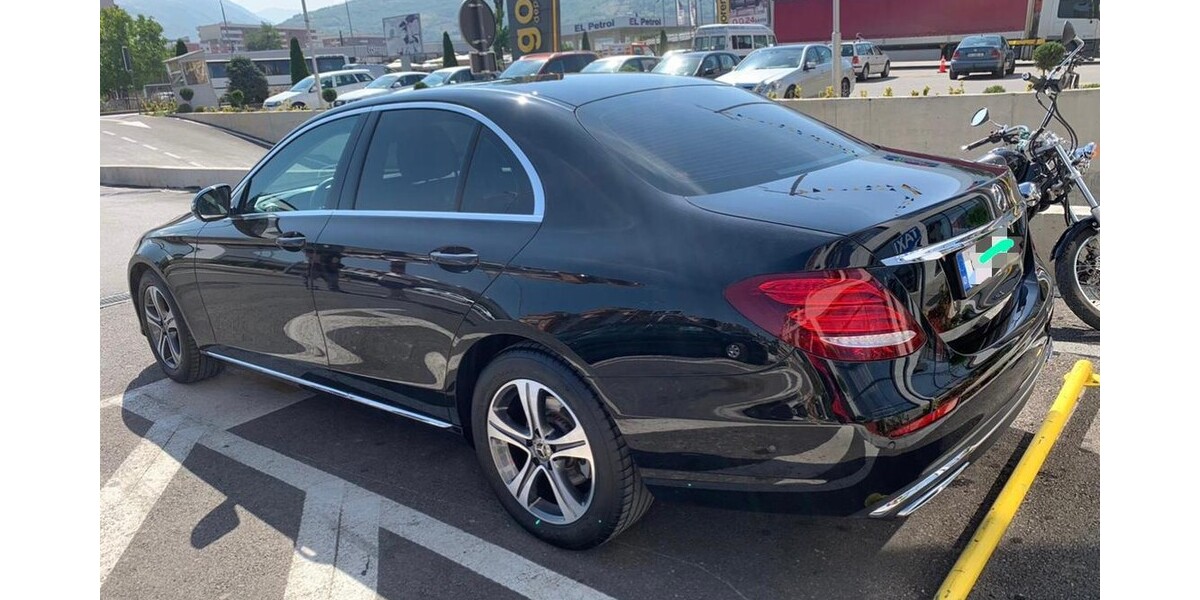 Mercedes-Benz E 220 165.000 km 27.950 &euro; Neutraubling 93073
