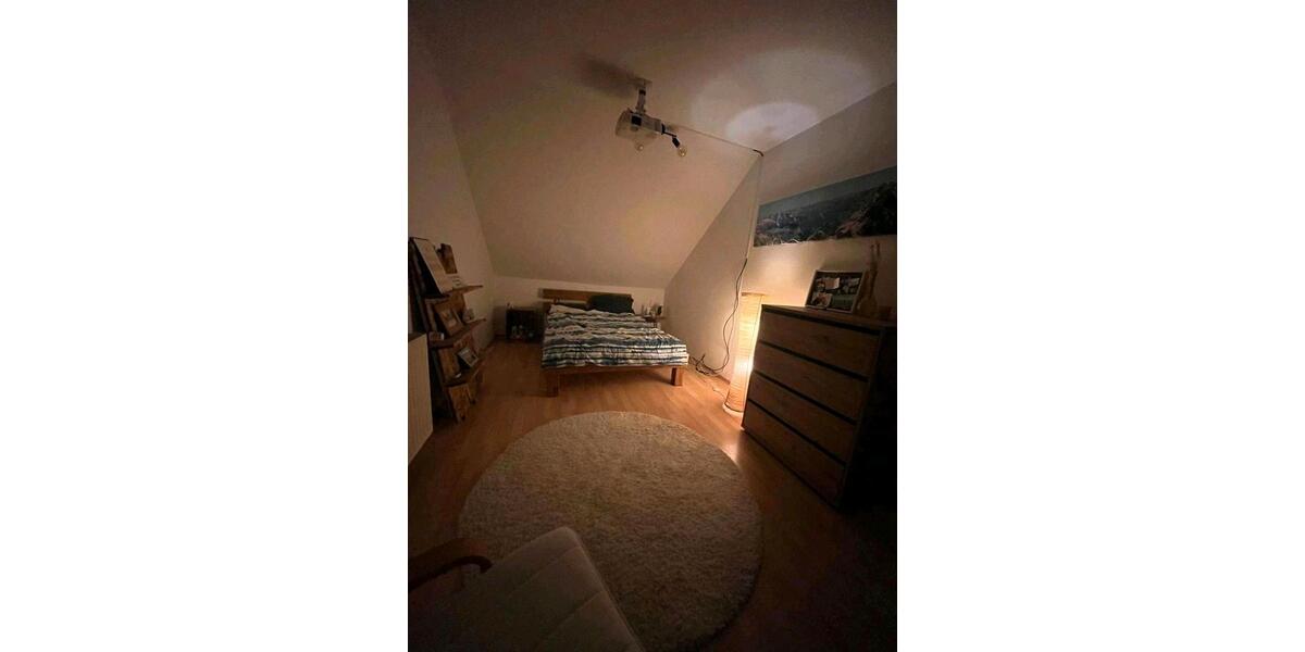 Dachgeschoßwohnung Tann (Rhön) - 4 Zimmer, 98 m&sup2;, 784&euro; | Angebot:25999909