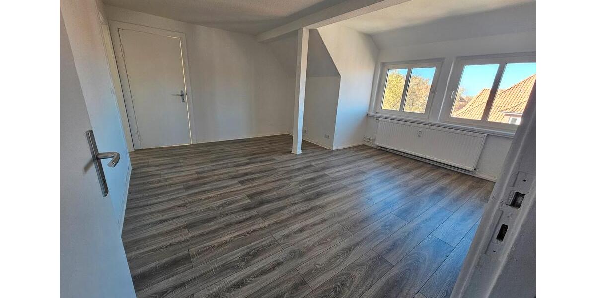 Dachgeschoßwohnung Cuxhaven - 2 Zimmer, 52 m&sup2;, 456&euro; | Angebot:26101565