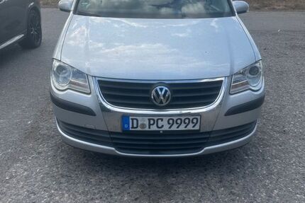 VW Touran 304.000 km 1.999 &euro; Düsseldorf 40231
