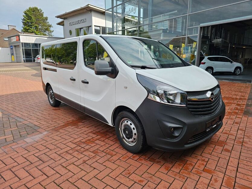 Opel Vivaro 197.145 km 11.900 € Mettingen 49497