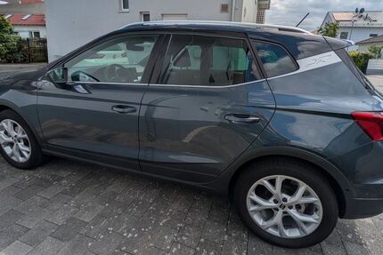 Seat Arona 10.876 km 22.499 &euro; Rüsselsheim 65428