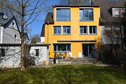 Einfach klasse in Kettwig :) Moderne Doppelhaushälfte mit Garten & Garage für die ganze Familie