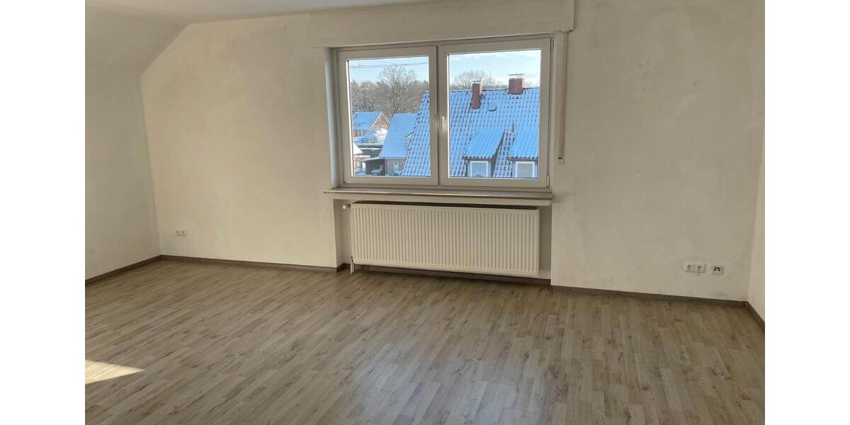 Dachgeschoßwohnung Bramsche - 2.5 Zimmer, 92 m&sup2;, 640&euro; | Angebot:26005651