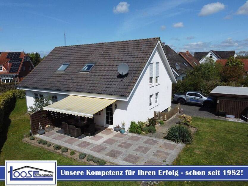 Großes Zweifamilienhaus in ruhiger Lage in Pönitz