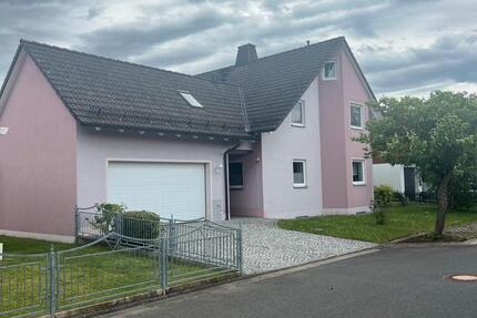 Haus Speichersdorf - 5 Zimmer, 141 m&sup2;, 519.000&euro; | Angebot:27253399
