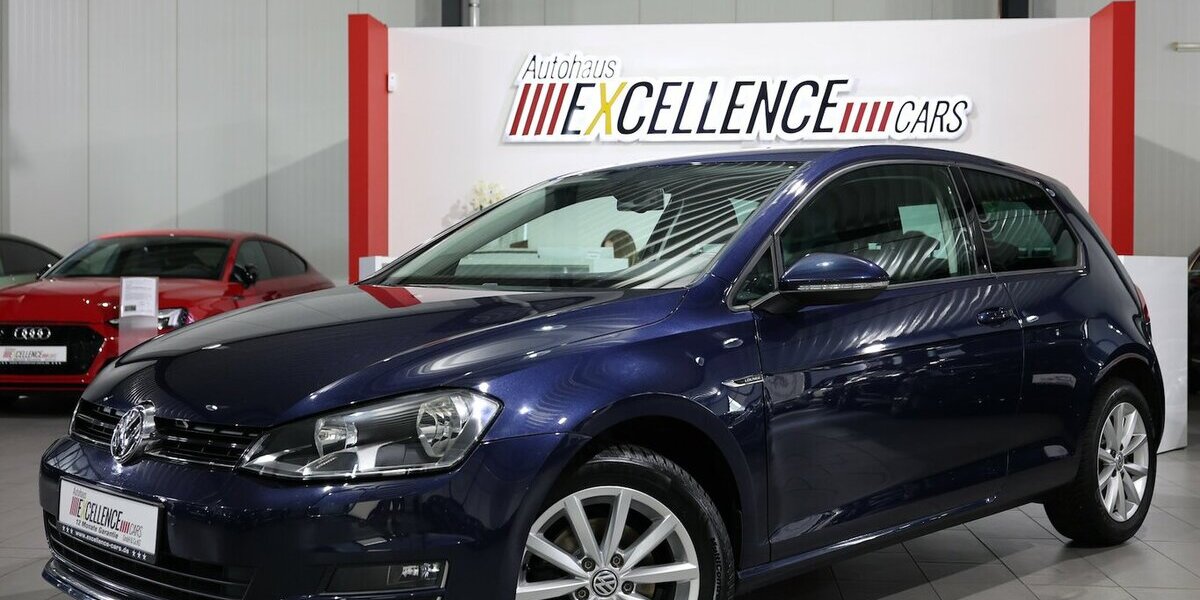 VW Golf VII 1.2 TSI LOUNGE 3-TÜRER / ERST 55.000-KM 55.000 km 10.555 &euro; Hamm 59077