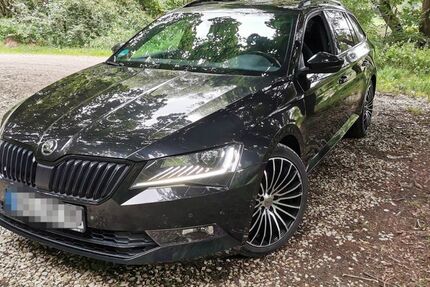 Skoda Superb 154.155 km 17.700 € Maxhütte-Haidhof 93142