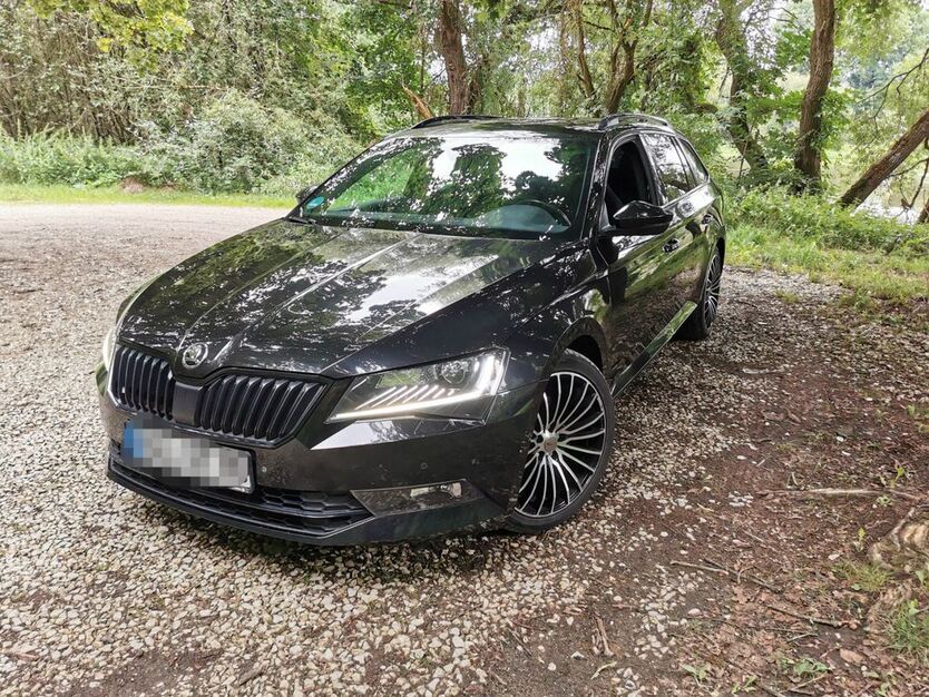 Skoda Superb 154.155 km 17.800 € Maxhütte-Haidhof 93142