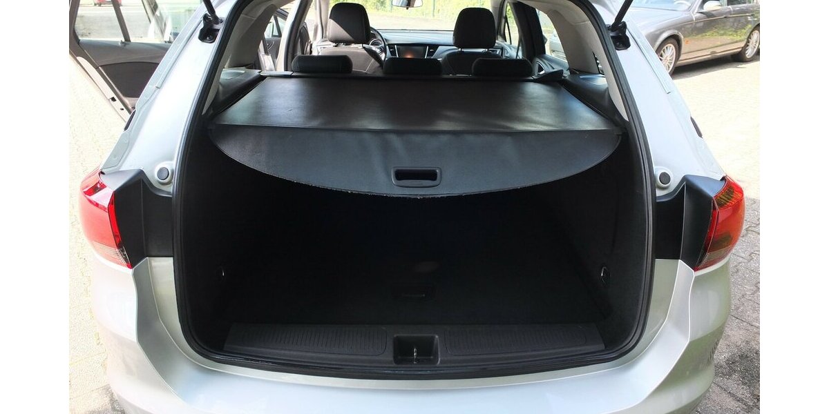 Opel Astra NAVI EINPARKHILFE ALLWETTERREIFEN EURO 6 99.278 km 8.995 &euro; Köln 50858