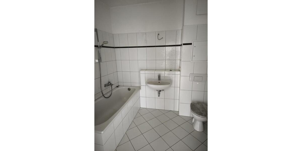 Etagenwohnung Bad Freienwalde (Oder) - 3 Zimmer, 91 m&sup2;, 680&euro; | Angebot:25307448
