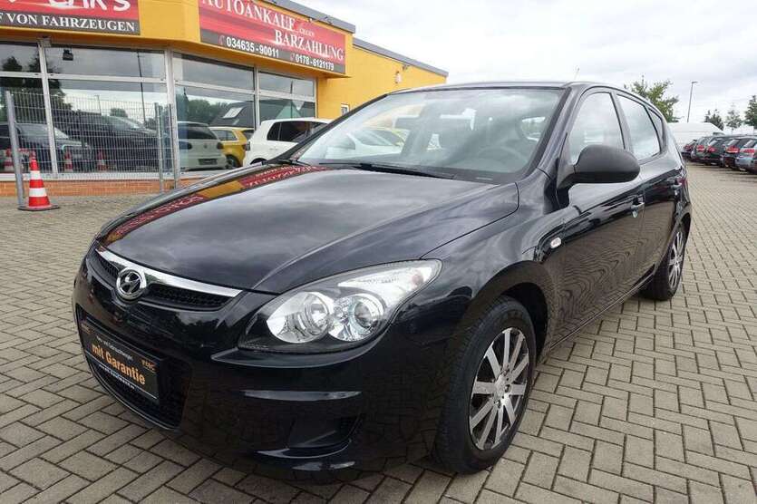 i30