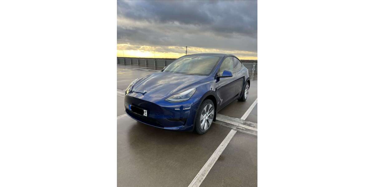 Tesla Model Y 33.000 km 33.400 &euro; Wiesentheid 97353