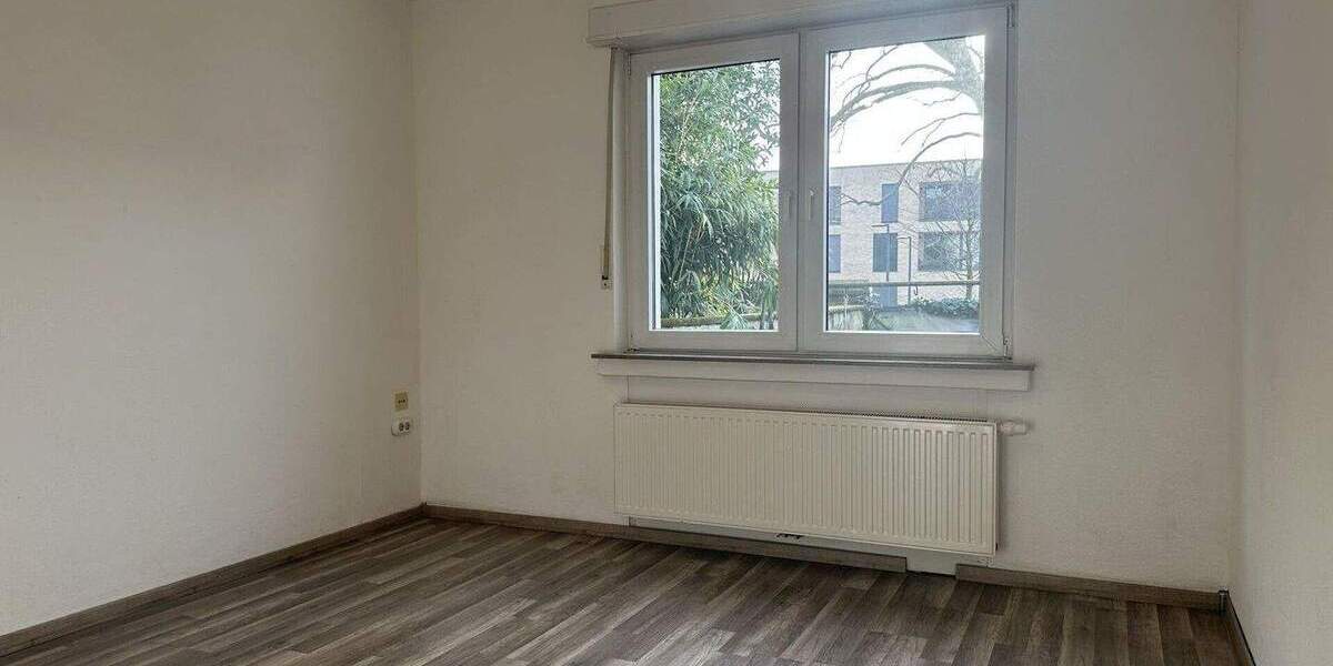 Etagenwohnung Mönchengladbach Stadtmitte - 4 Zimmer, 85 m&sup2;, 950&euro; | Angebot:24823597