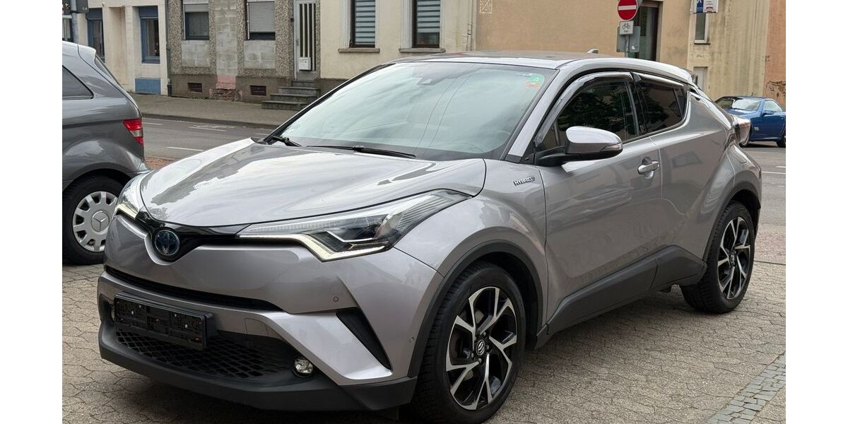 Toyota C-HR 95.000 km 16.900 &euro; Saarbrücken - Burbach 66115