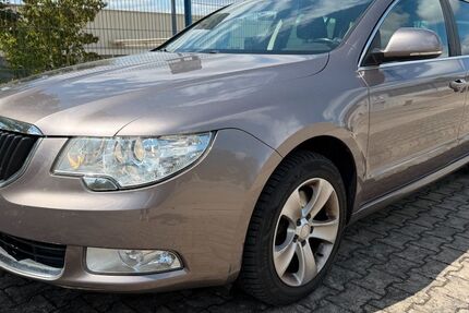Skoda Superb 215.000 km 3.450 &euro; Weissenburg 91781
