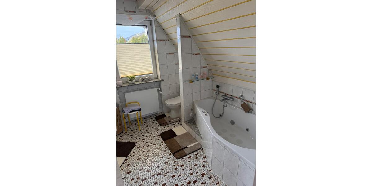 Einfamilienhaus Gemünden am Main - 5 Zimmer, 160 m&sup2;, 1.350&euro; | Angebot:26614471