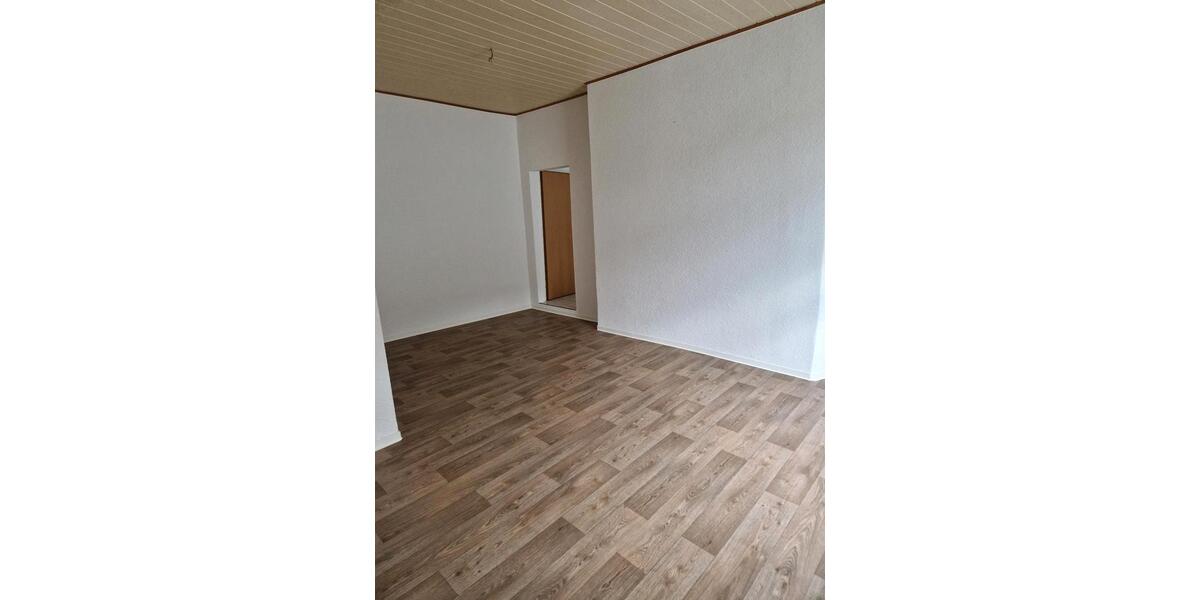 Etagenwohnung Bad Freienwalde (Oder) - 2 Zimmer, 57 m&sup2;, 500&euro; | Angebot:26481411