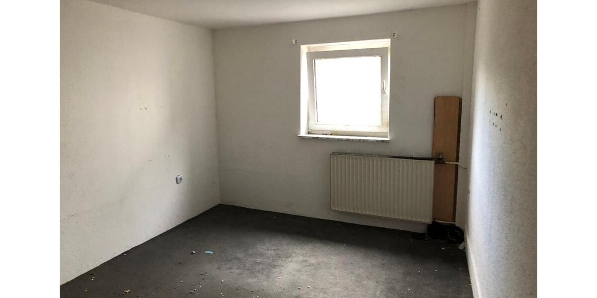 Einfamilienhaus Dassel - 9 Zimmer, 200 m&sup2;, 500&euro; | Angebot:26091813