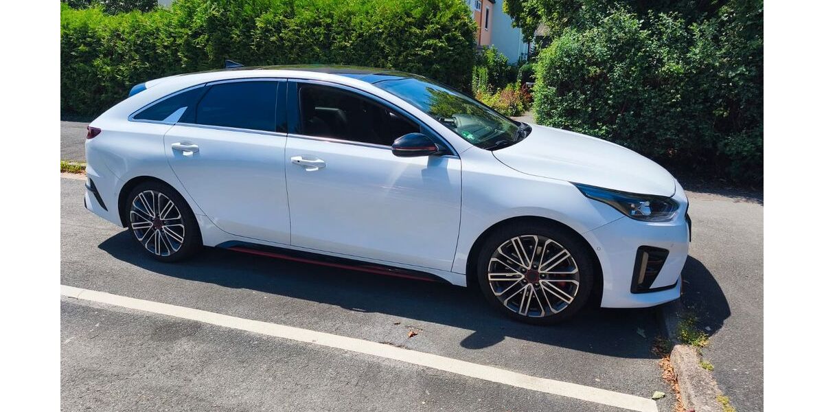 Kia pro ceed / ProCeed 78.400 km 19.990 &euro; Kulmbach 95326