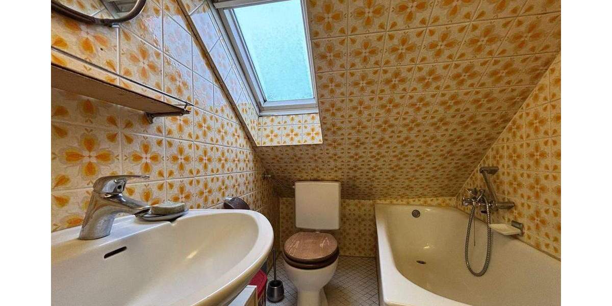 Mehrfamilienhaus, Wohnhaus Reinfeld - 9 Zimmer, 194 m&sup2;, 390.000&euro; | Angebot:25835057