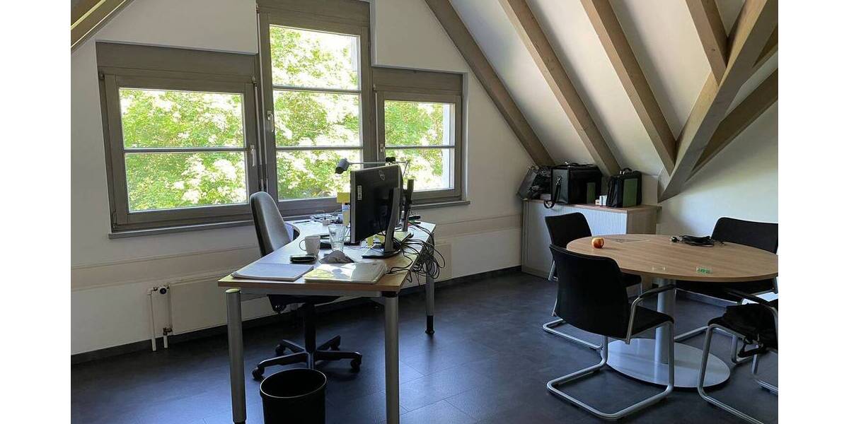 Gewerbeobjekt Reutlingen Jettenburg - 9 Zimmer, 454 m&sup2;, 4.600&euro; | Angebot:25433546