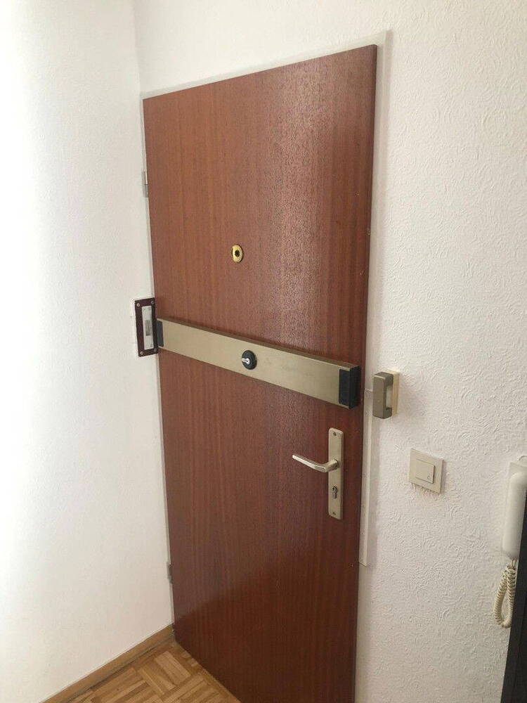 2 Zimmer Wohnung mit Garagenstellplatz, in direkter Lage zur Alster