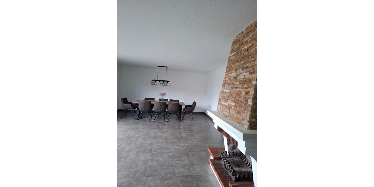 Doppelhaushälfte Duisburg Huckingen - 6 Zimmer, 170 m&sup2;, 2.400&euro; | Angebot:24851134