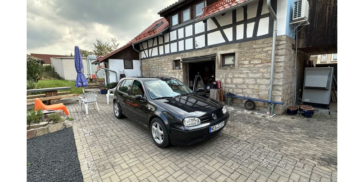 VW Golf 241.000 km 2.200 &euro; Urspringen 97645
