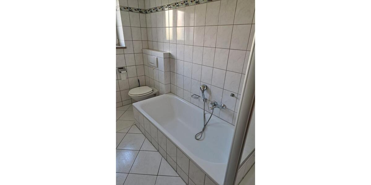 Etagenwohnung Bergheim - 2 Zimmer, 60 m&sup2;, 600&euro; | Angebot:26611682